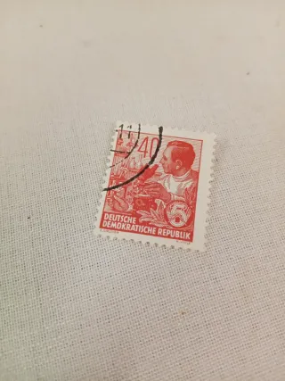 Francobollo Deutsche Demokratische Republik 40