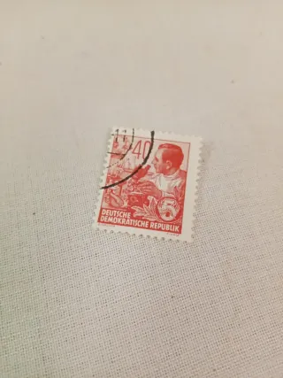 Francobollo Deutsche Demokratische Republik 40