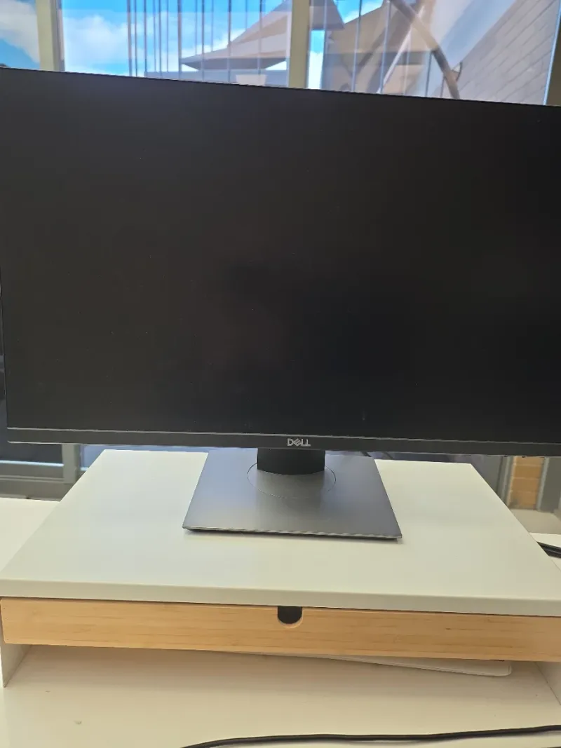 Monitor Dell Negro y Blanco