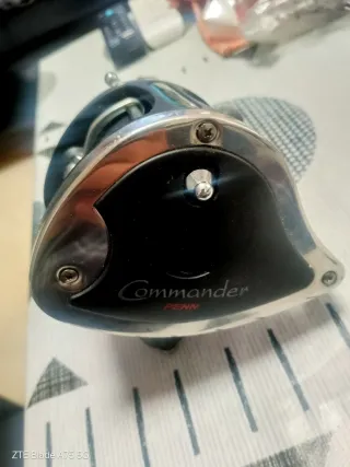 Carrete Pesca Penn Commander 20LW