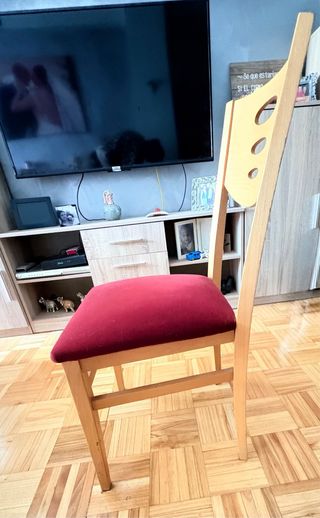 Mesa comedor y 6 sillas madera y rojo