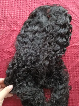 Peluca rizada negra y rubia