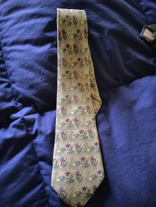 Corbata Hermes Beige Patrón Cisnes Flores