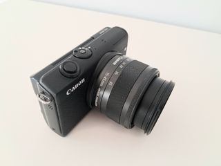 Cámara Canon EOS M200