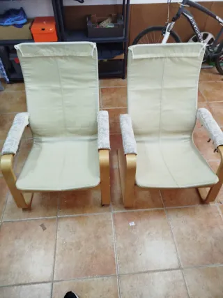 2 Poltrone Ikea con Poggiapiedi