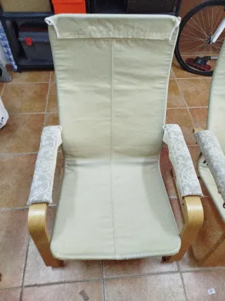 2 Poltrone Ikea con Poggiapiedi