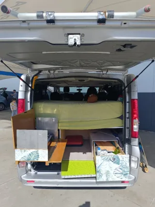 Renault Trafic 2011 5 puertas larga Camper