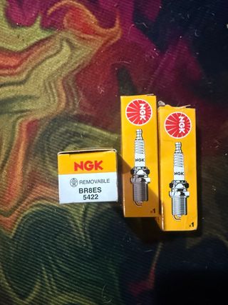 Bujías NGK BR8ES 5422