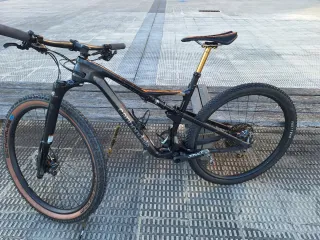 Bicicleta Montaña Cannondale Negra