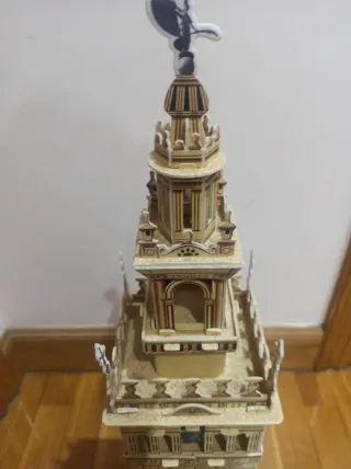 Maqueta Giralda de Sevilla
