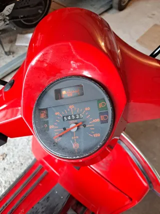 Vespa PX Iris 200 Roja
