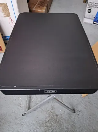 Mesa Auxiliar Plegable Negra Lifetime