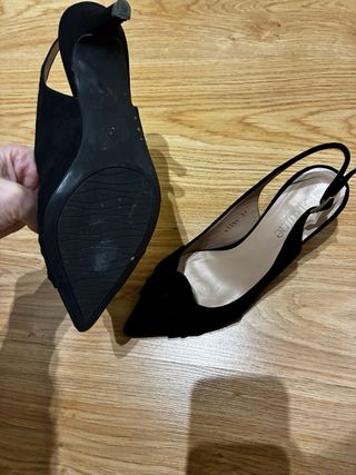 Zapato de ante negro con lazo