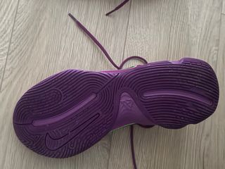 Botas Baloncesto Nike Moradas y Verdes