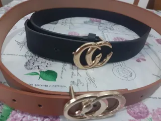 Cinture donna con fibbia dorata