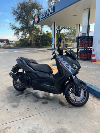 Yamaha Xmax 125 Negra