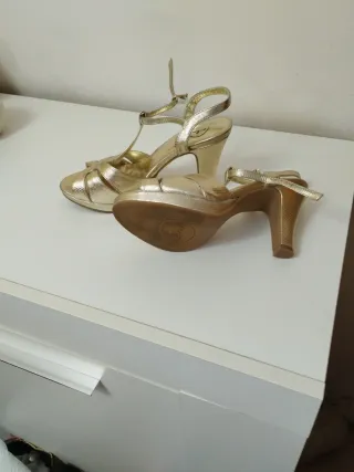 Zapatos de fiesta dorados Laik