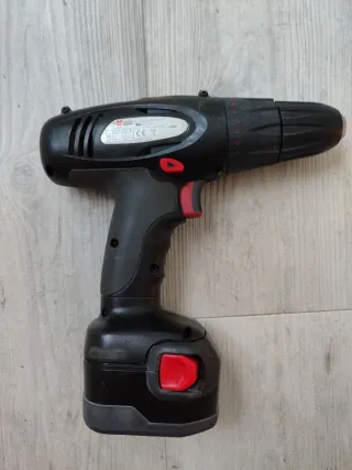 Taladro a batería + 2 baterías