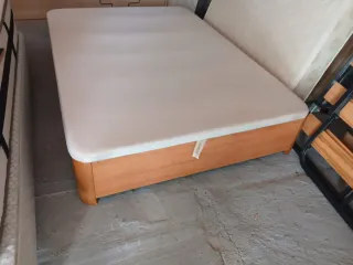 Canapé abatible y colchón viscoelástico