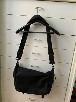 Tracolla Eastpak nera