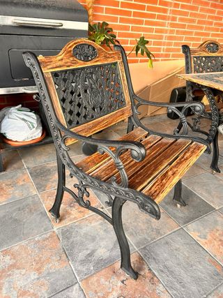 Mesa y 4 Sillas Exterior Madera y Hierro