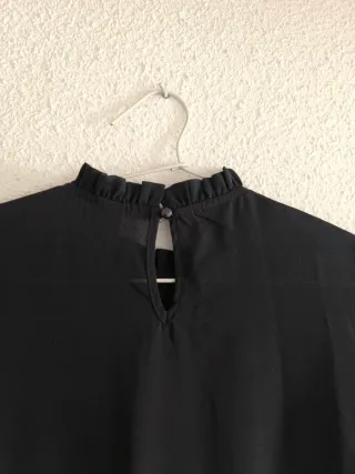Blusa negra talla XS