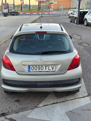 Peugeot 207 1.4 HDi X-Line