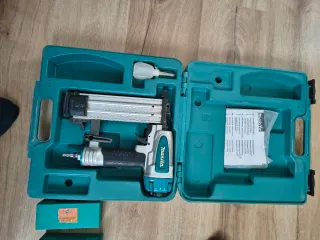 Clavadora makita AF505 6 Cajas Clavos RGH COFER (1