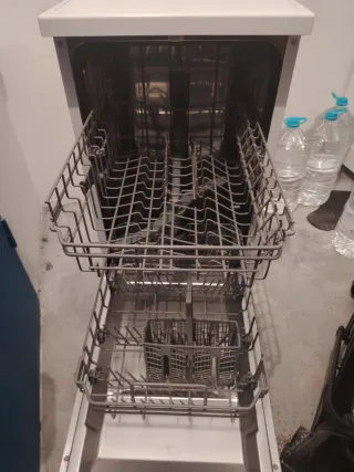 Lavavajillas Teka  estrecho