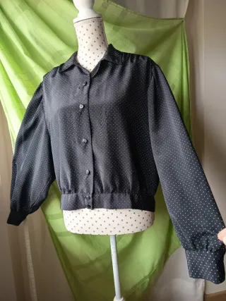 Camisa chaqueta bomber vintage negra con lunares