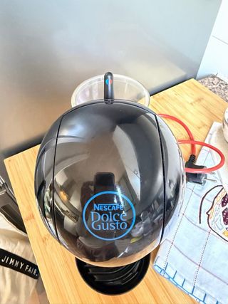 Cafetera Nescafé Dolce Gusto Negra