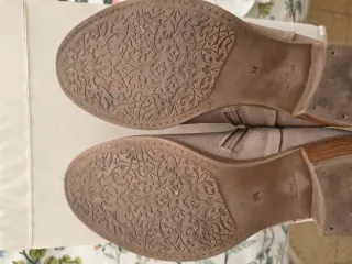 Botines de ante marrón claro como nuevos