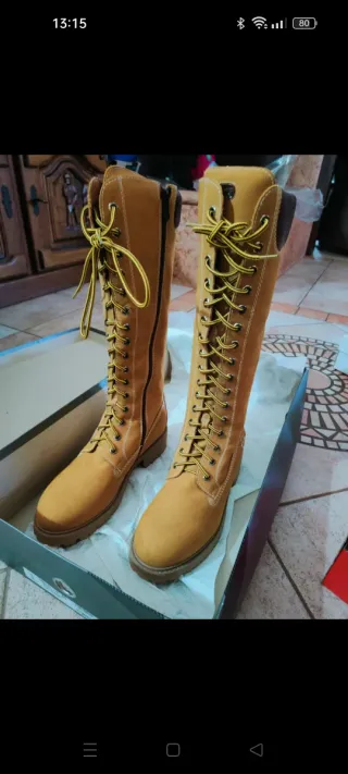 Stivali alti NeroGiardini in Nabuk - Stile Militar