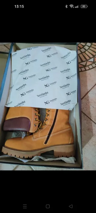 Stivali alti NeroGiardini in Nabuk - Stile Militar