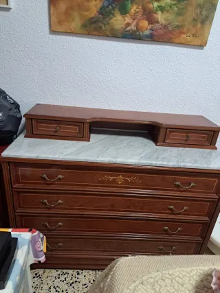 Cómoda Luis XVI 4 cajones mármol