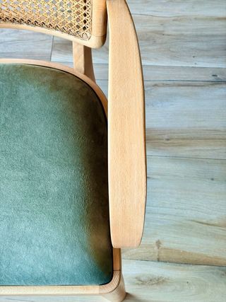 Butaca estilo Thonet B 22 madera, ratán y piel