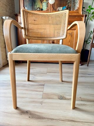 Butaca estilo Thonet B 22 madera, ratán y piel
