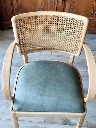 Butaca estilo Thonet B 22 madera, ratán y piel