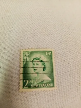 Francobollo 2d Nuova Zelanda Regina Elisabetta