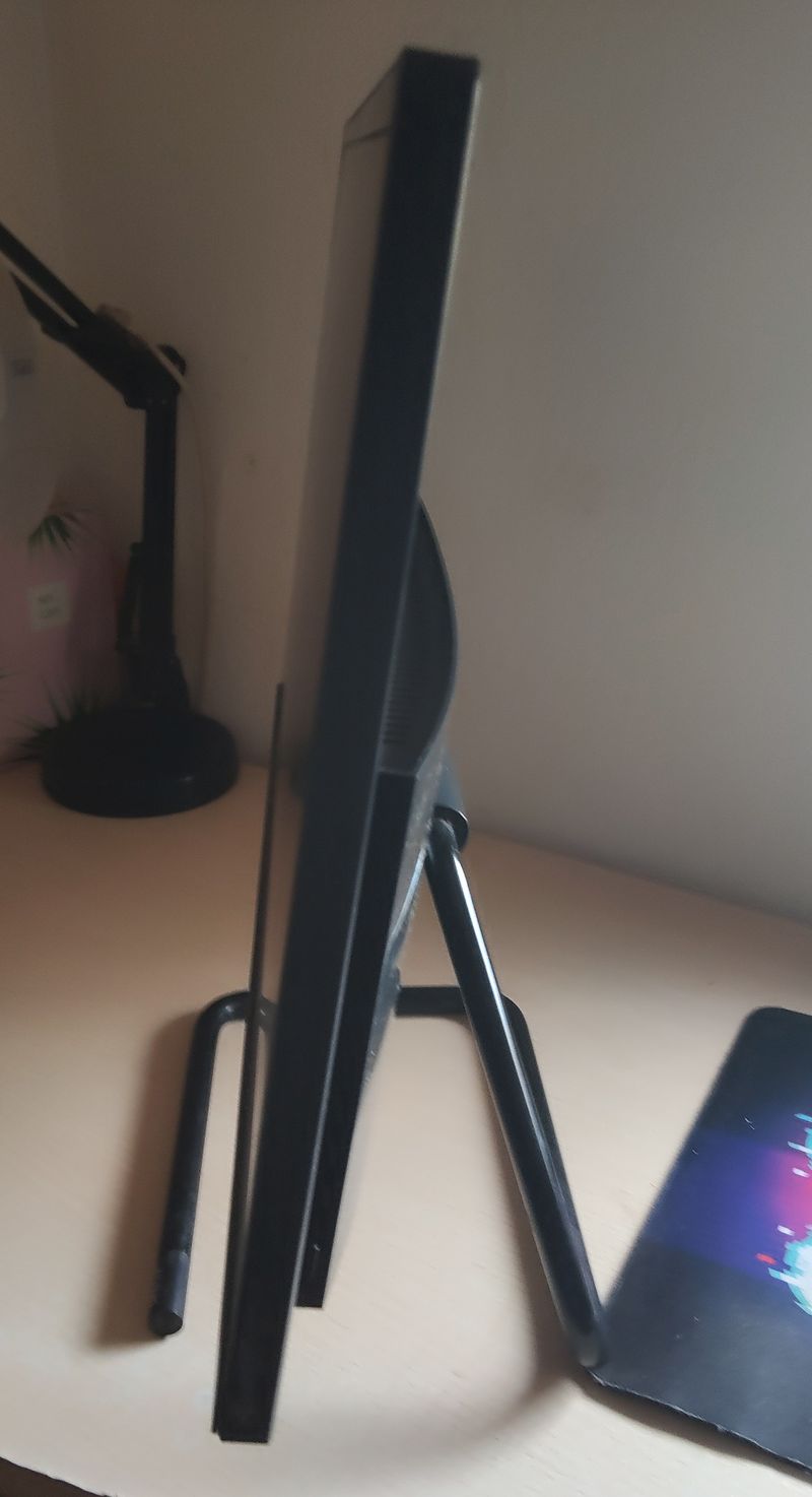 PC Lenovo Todo en Uno Ryzen 5 afbeelding 4