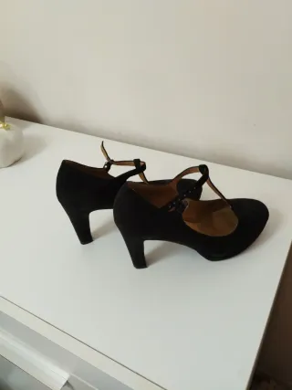 Zapatos de tacón negros