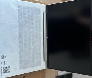 HP Portátil 15.6 Full HD Blanco  •	Una tera