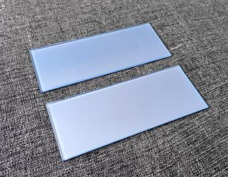 Pack de dos baldas de vidrio en color azul