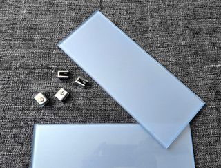 Pack de dos baldas de vidrio en color azul