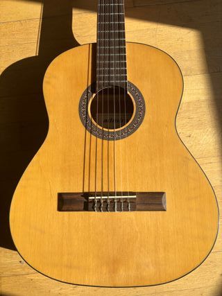 Pack Guitarra Española 3/4 + Funda + Soporte