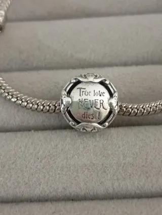 Charm Jack Skellington y Sally