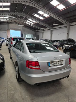 Audi A6 2.4 V6 177CV