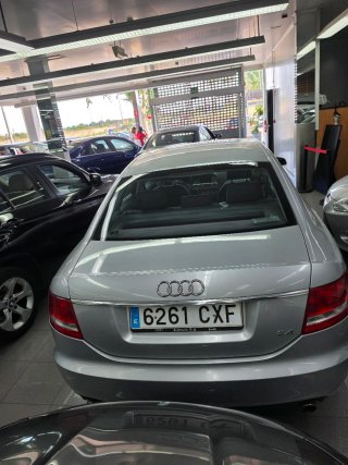 Audi A6 2.4 V6 177CV