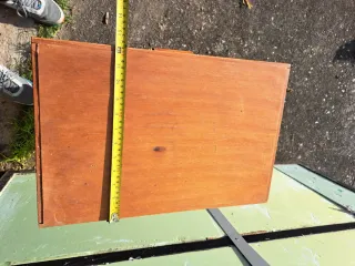 Mesa auxiliar vintage de madera