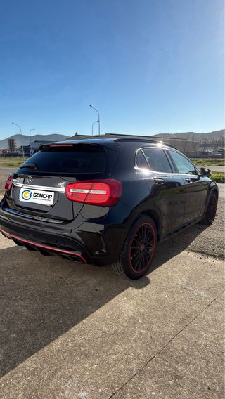 Mercedes-Benz GLA 2015